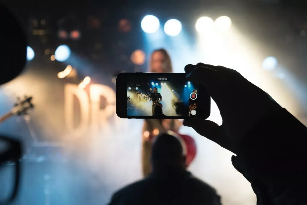 concert photography smartphone