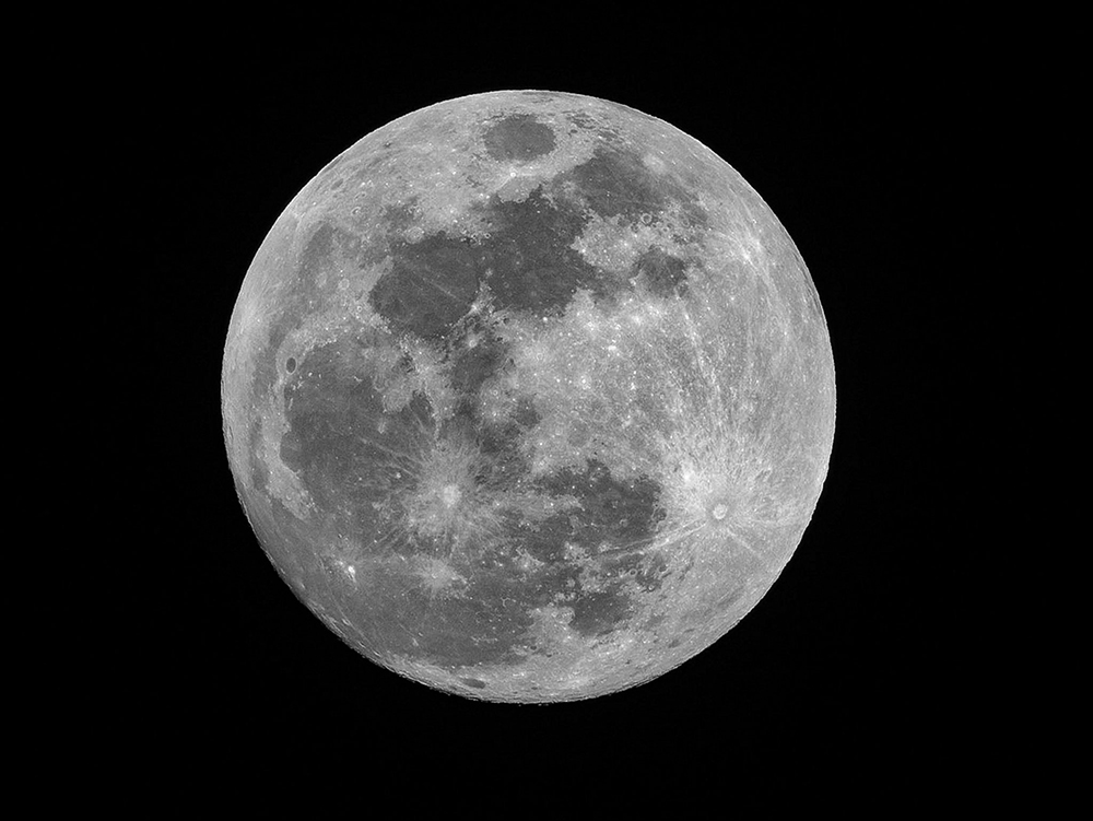 full moon in black and white